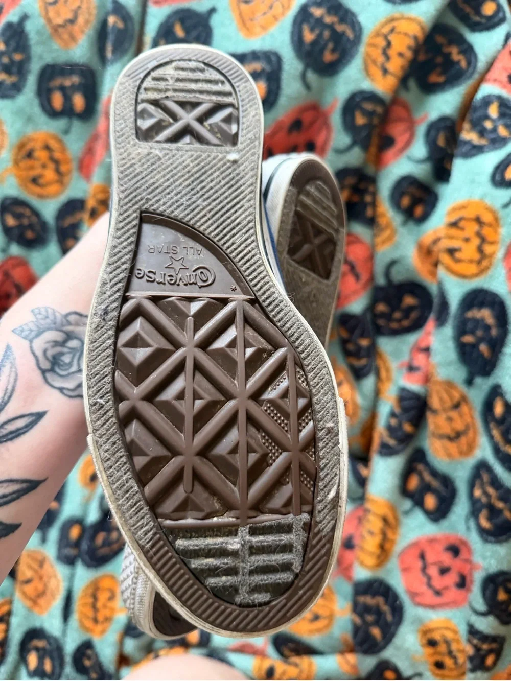 Converse youth low
